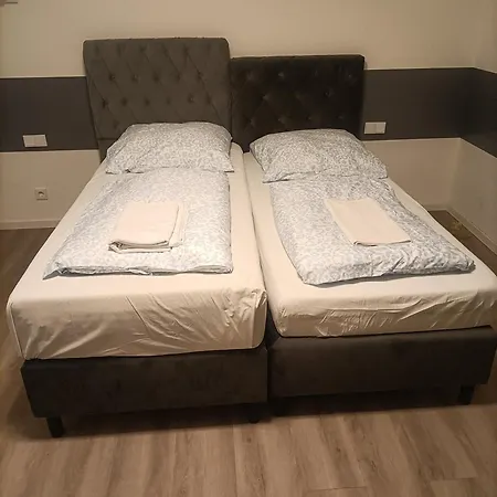 아파트 Koenigstaetten13 루셀스하임